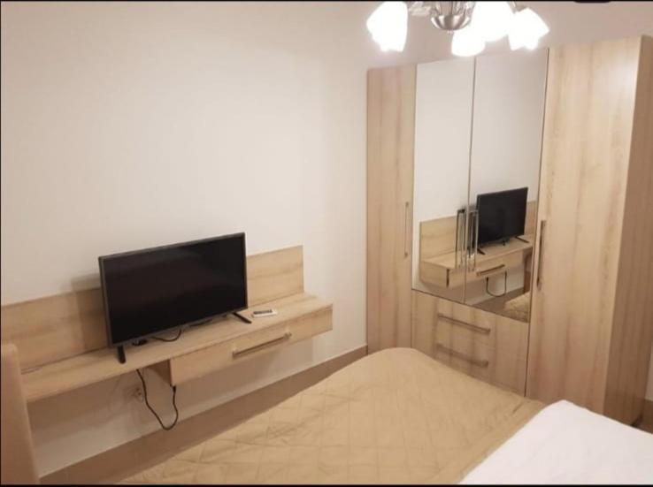 Royalwings Apartman Jagodina Buitenkant foto