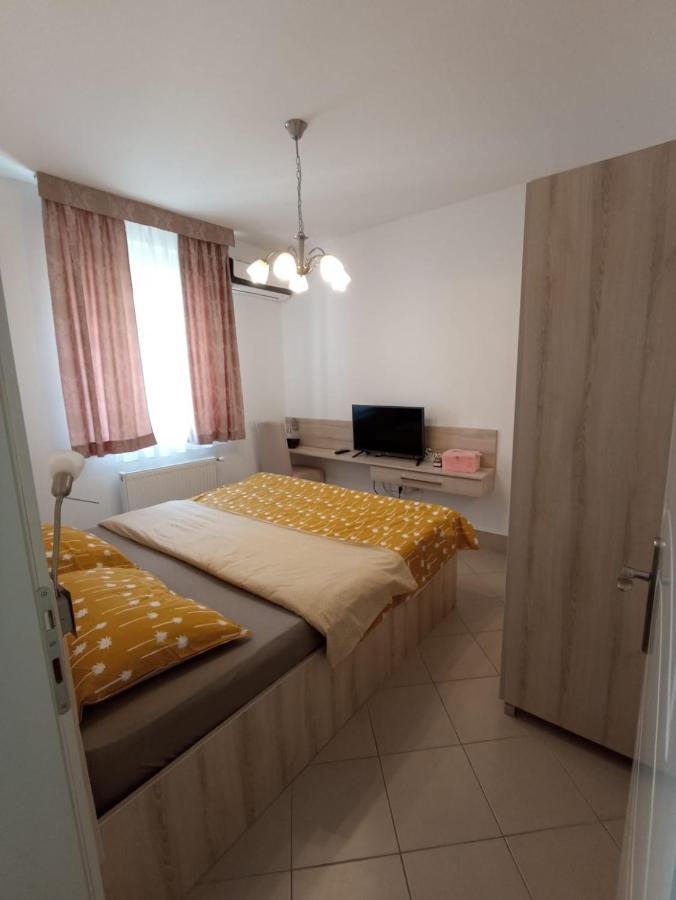 Royalwings Apartman Jagodina Buitenkant foto