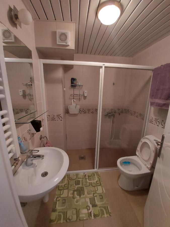 Royalwings Apartman Jagodina Buitenkant foto