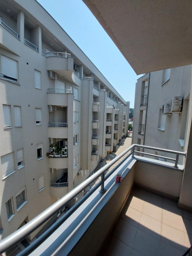 Royalwings Apartman Jagodina Buitenkant foto