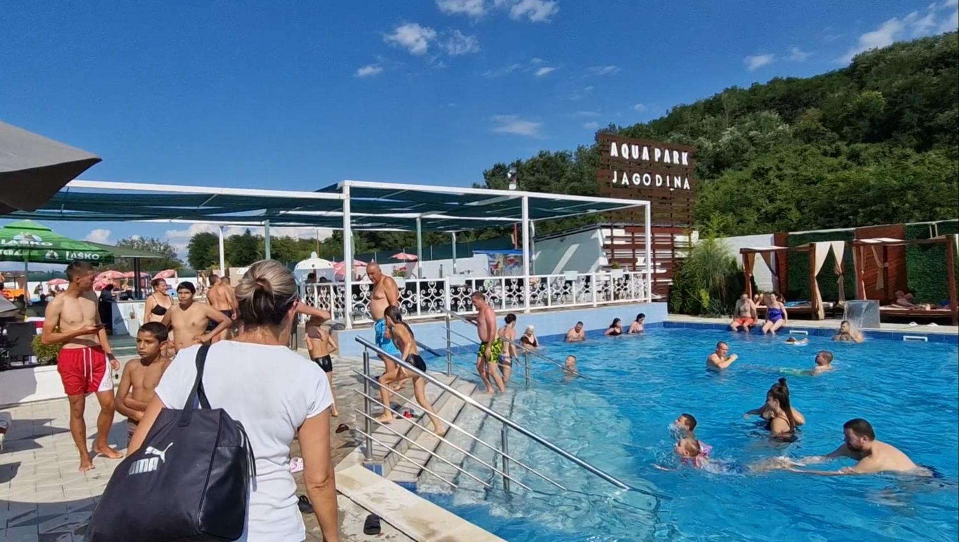 Royalwings Apartman Jagodina Buitenkant foto